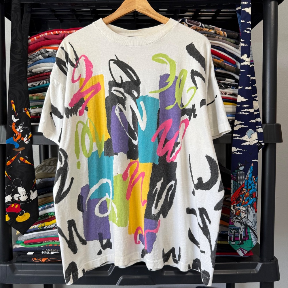 Vintage 90s White Abstract Art All Over Print Graphic T-Shirt OSFA